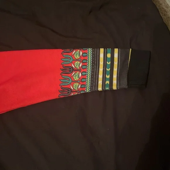 Ron Bass sweater - Picture 2 of 4